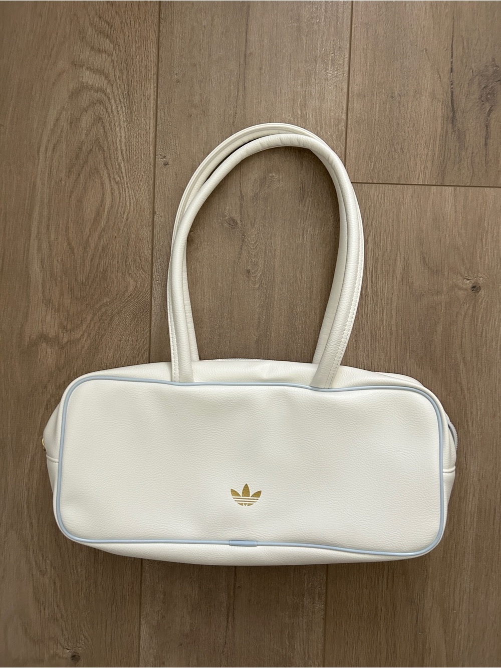 ADIDAS ADICOLOR ELONGATED AIRLINER SHOULDER BAG white